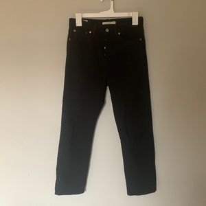 Black Levi’s Wedgie Straight jeans